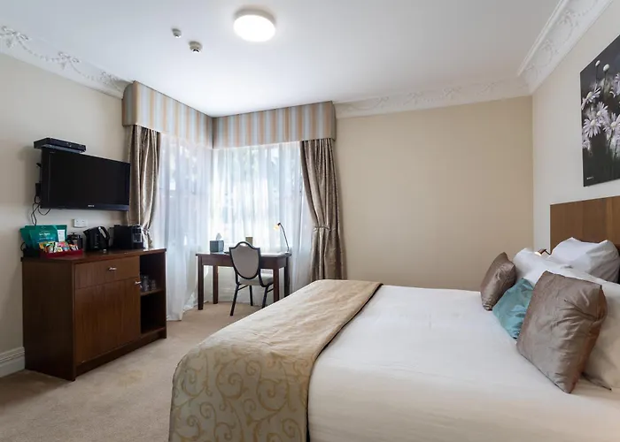 Tuakau Hotel