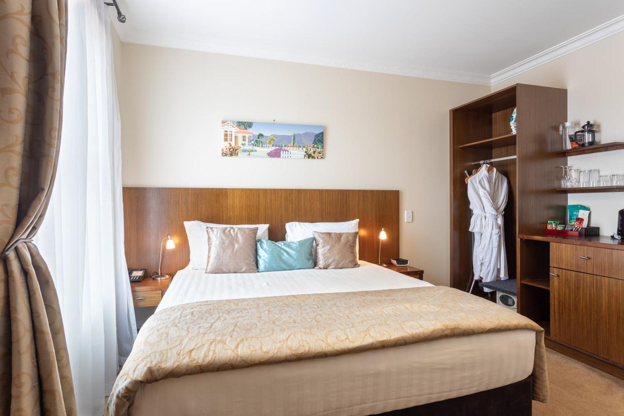 Hotel Tuakau Hotel 4*