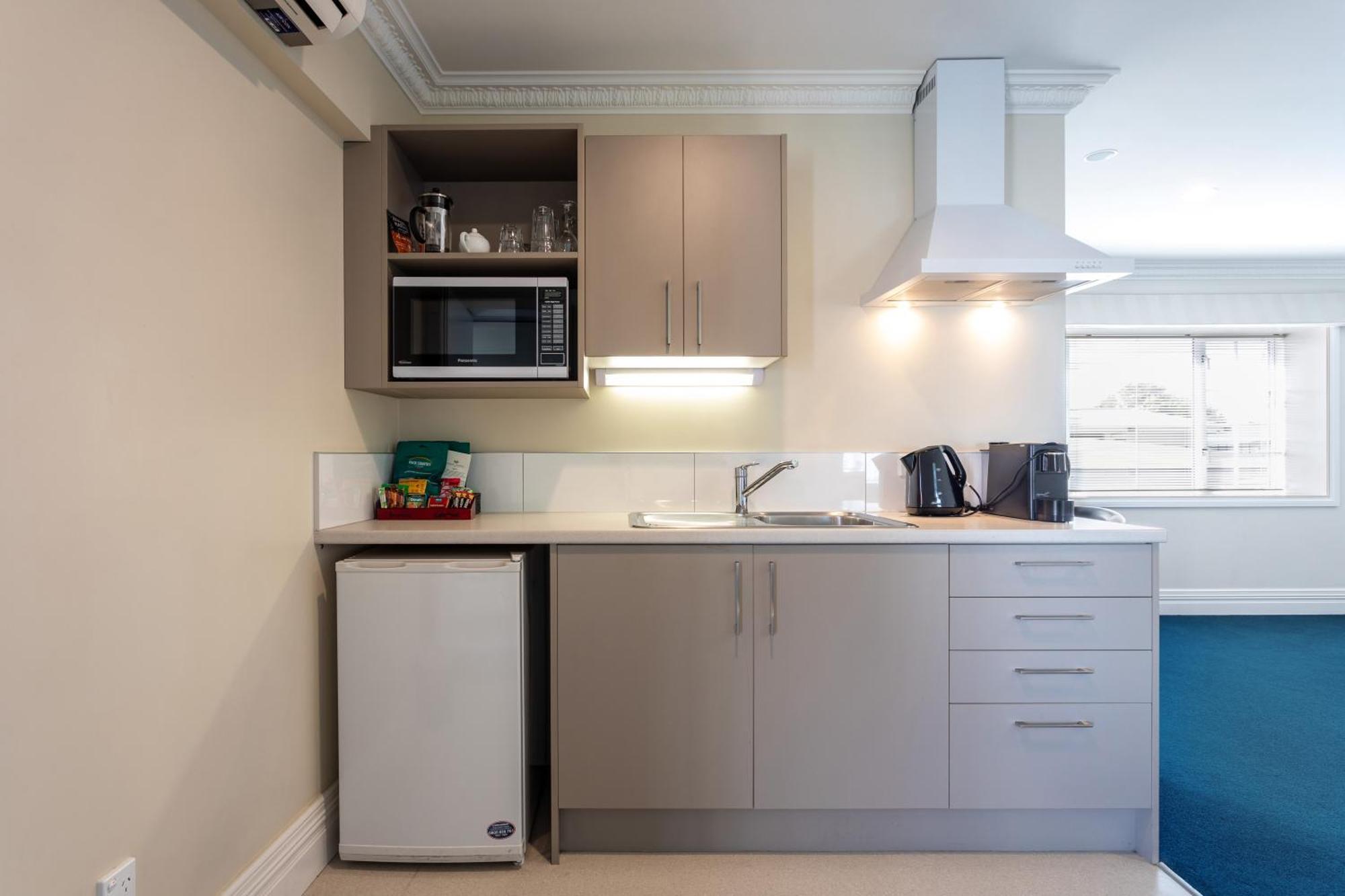 Tuakau Hotel 4*